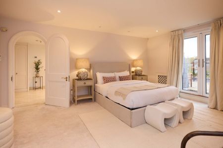 Avenue Road, St Johns Wood, London, NW8 6BU - Photo 5