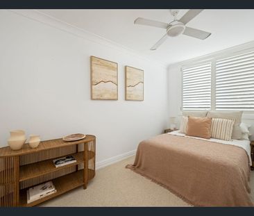 Spacious Light Filled Apartment in the heart of Newport - Photo 5