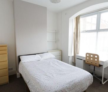 4 bedroom house to rent - Photo 3