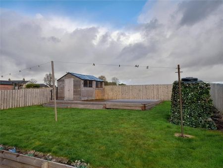 2 bedroom bungalow to rent - Photo 3