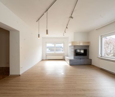 Lichtdurchflutete 5-Zimmer-Wohnung mit Terrasse und Garten in Linz ... - Foto 1