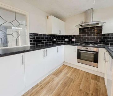 Bodiam Crescent, Eastbourne, BN22 - Photo 6