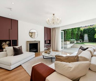 An Exceptional Grade II Listed Belgravia Townhouse DO NOT CONTACT T... - Photo 2