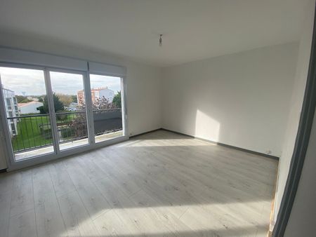 Location appartement 4 pièces, 67.56m², Tonnay-Charente - Photo 2