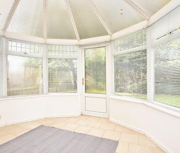 4 bedroom semi-detached house to rent - Photo 6