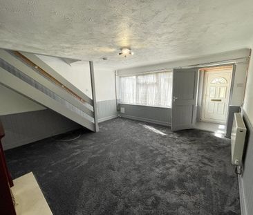 Woodland Way, Burntwood, WS7 4UP, Property for rent - Photo 3