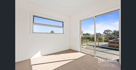 Modern 2-bedroom home! - Photo 4