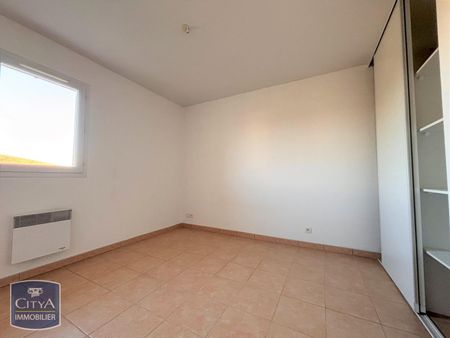 Location Appartement 3 pièces 72m² ORANGE 84100 - Photo 2