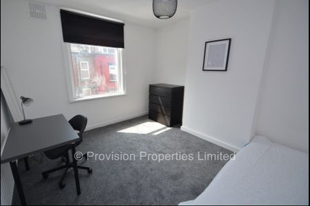 2 Bedroom Student Properties Leeds - Photo 5