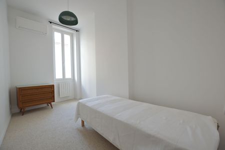 Appartement 3 pièces 49m2 MARSEILLE 12EME 1 080 euros - Photo 3