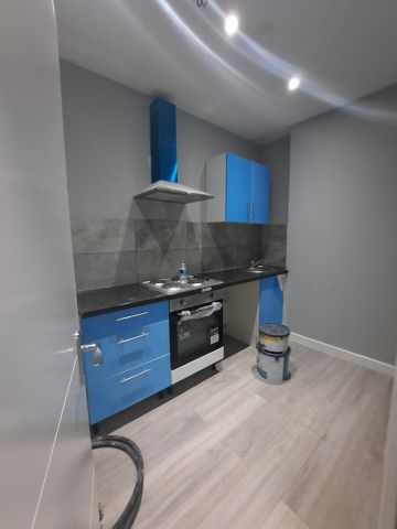 2 Bed Flat, Hither Green Lane, SE13 - Photo 5