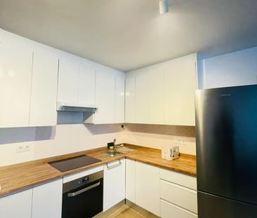 Piso de alquiler en Calle Gerona, Barrio del Centro - Photo 6