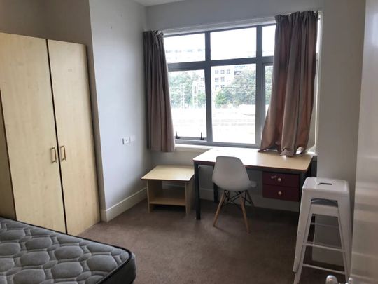 CITY CENTRE. 3 BEDROOM - Photo 1