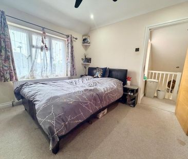 3 bedroom semi-detached house to rent - Photo 3