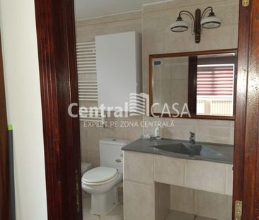 Apartament de închiriat cu 4 camere, Centru-Targu Cucu - Photo 6