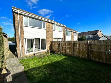 2 bedroom semi-detached house to rent - Photo 2
