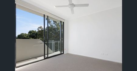 Luxurious Living Unveiled: Charlton Residences - Your Gateway to Elevated Comfort in Windsor - Photo 2