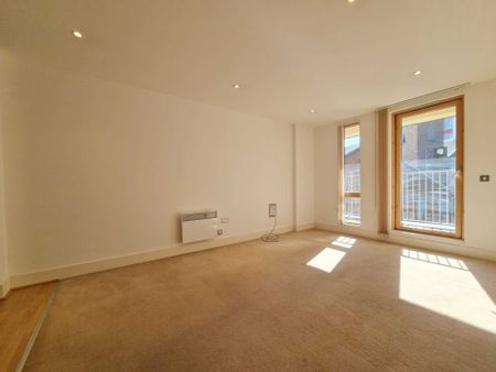 College Street, Ipswich - Photo 2