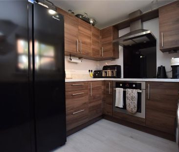 2 bedroom townhouse to rent - Photo 4