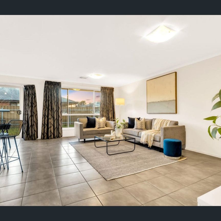 Spacious & Stylish Family Home - Photo 1