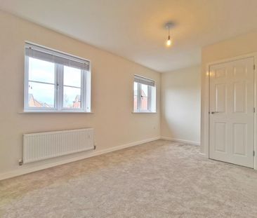 2 bed semi-detached house to rent in Floyer Grove, Shinfield, Readi... - Photo 3