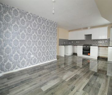 Lloyd Road, Manchester - Photo 4