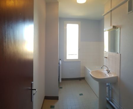 Location Appartement 3 pièces 63m² BOURGES 18000 - Photo 5