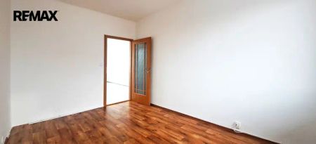 Pronájem elegantního a prostorného bytu 3+1 s výhledem, 73 m - Photo 5