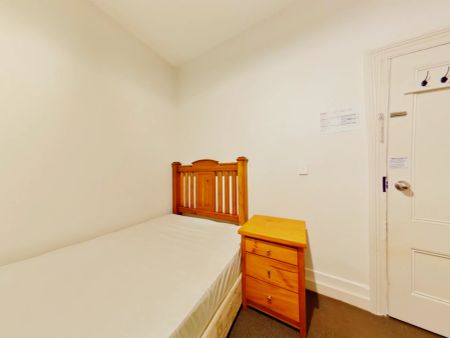 193 Harris, Sydney - Photo 2