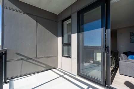 For Lease - 3250 Carding Mill Trail Unit# 333, Oakville, Ontario - Photo 3