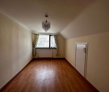 3 bedroom detached house to rent - Photo 3