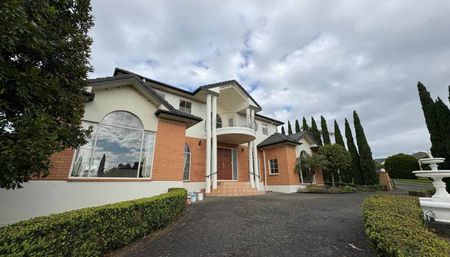 Unparalleled Space, Views, and Elite School Zo... - Photo 3