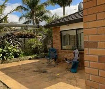 WELL PRESENTED BRICK AND TILE HOME - Photo 2