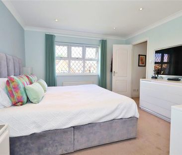 4 bedroom detached house to rent - Photo 4