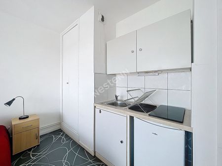 Location Appartement 1 pièce 20m² - Photo 3