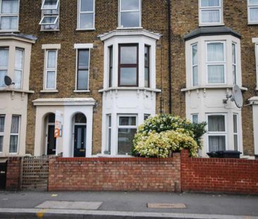 1 bedroom cottage to rent - Photo 2