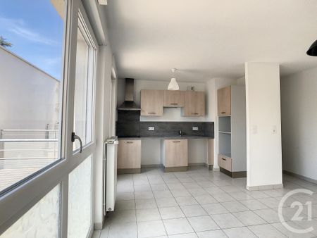 Location Appartement 2 pièces 43m² TROYES 10000 - Photo 4
