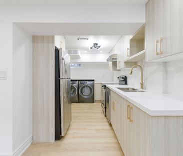 For Lease - 233 Maurice Drive Unit# Lower unit, Oakville, Ontario - Photo 4