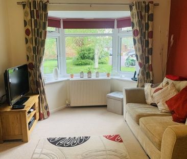 Greenhill Gardens, Evesham, WR11 - Photo 1