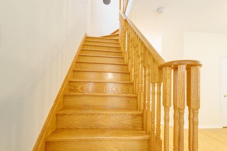 For Lease - 5172 Nestling Grove, Mississauga, Ontario - Photo 3