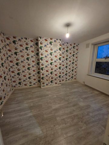 2 Bed Terraced House, Nunnington St, LS12 - Photo 4