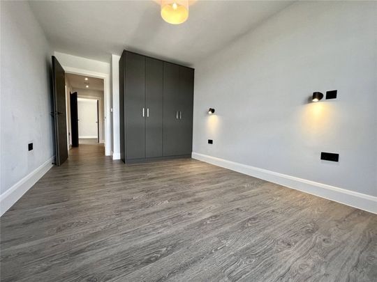 Alum Grange, 1 Burnaby Road, Bournemouth, Dorset, BH4 - Photo 1