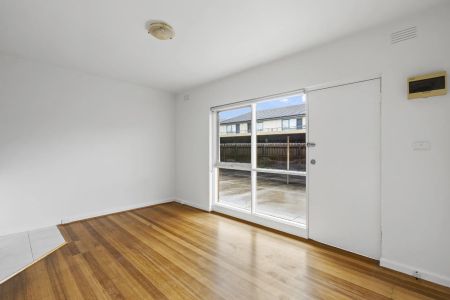 Everything you need! - Photo 2