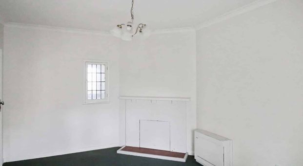 Woburn Art Deco Apartment - Photo 1