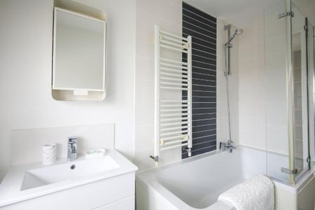 1 bedroom semi-detached house to rent - Photo 5