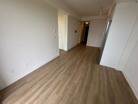 For Lease - 3079 Trafalgar Road Unit# 1607, Oakville, Ontario - Photo 3