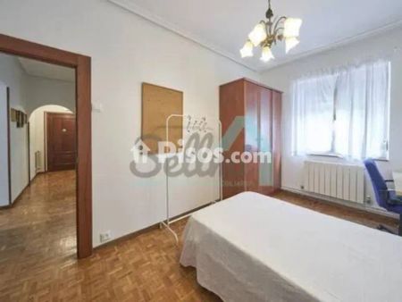 Piso en alquiler en Centro - Foto 2