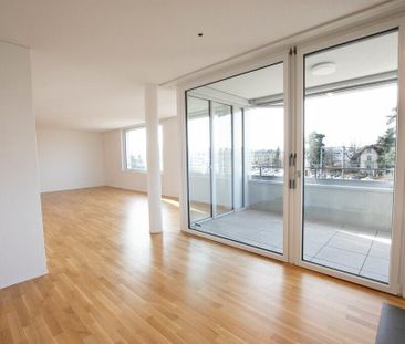 Modern 2.5-room apartment with balcony at Lyss station - Foto 2