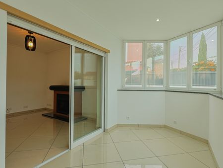 Moradia T4 para Arrendar no Estoril (Livramento), Sem Móveis - Foto 5