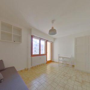 STUDIO MEUBLE - RUE D'ALTORF - Photo 2